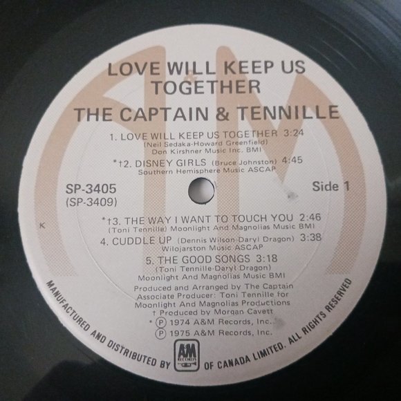 The Captain & Tennille Love Will Keep Us Together vinyl record, 1975 original - Picture 9 of 10
